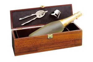 Champagne set "Exclusive": with champagne opener and stopper