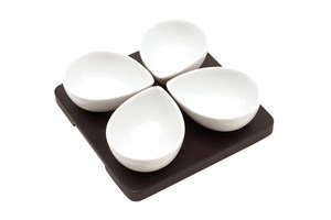 Dip set "Malta", 4 tear drop shaped porcelain bowls on a wooden tray