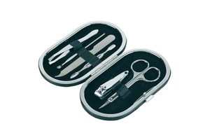 Elegant manicure set "Giselle", consists of 6 pieces, packed in an oval pouch