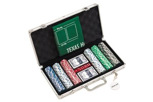 Poker game "Las Vegas" with 300 chips, 2 packs of cards, 5 dice, 1 dealer coin, includes a green carpet