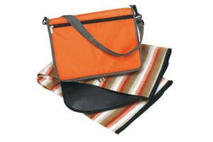 Picnic blanket "Getaway" made out of soft fleece, packed in a bag