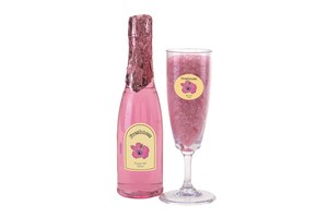 Bath set &quot;Freshness&quot; with champagne glass filled with bath salt and champagne bottle with shower gel