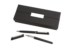 Writing set "Leonardo" includes a ballpoint pen (blue ink) and a roller ball pen (black ink)