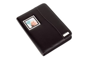 Portfolio "Aristo" in a DIN A4 format with a turnable frame (one side with a calculator and the other for a photo), with a ring binder