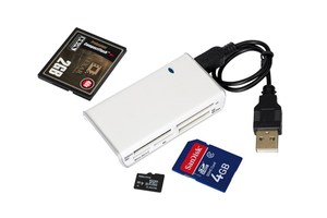 Card reader "Dwarf": reads XD, MS, SD, SDHC, M2, CF, Micro SD and T-Flash